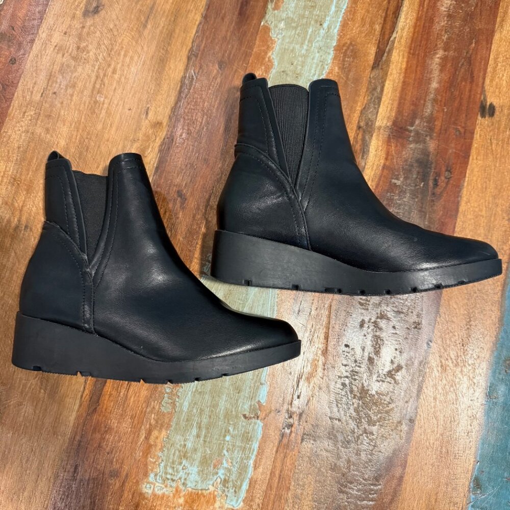 Taryn by Taryn Rose Black Wedge Ankle Boot Size 8